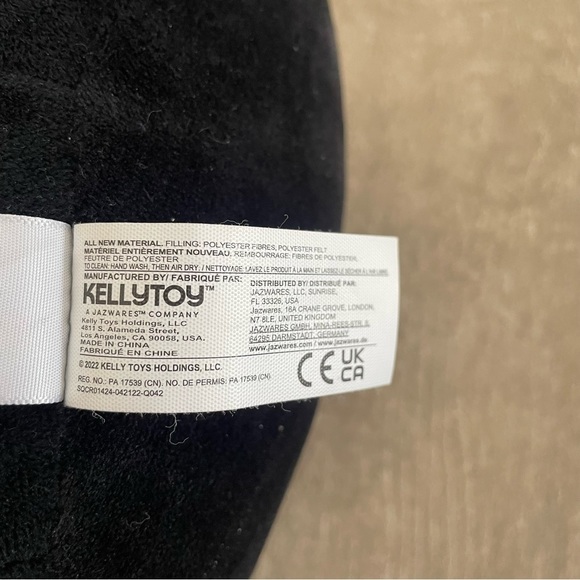 Squishmallows Emily the Bat Black - Picture 10 of 11